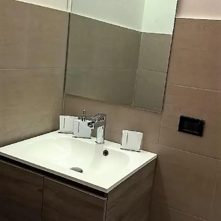 Manzoni House Apartment *