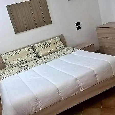 Apartment Manzoni House Lecce